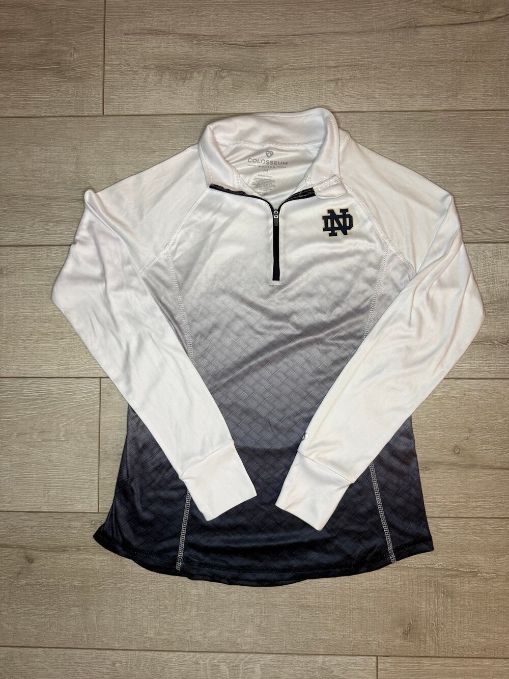 NWOT Notre Dame Fighting Irish Colosseum Women's M Quarter-Zip Ombre Pullover